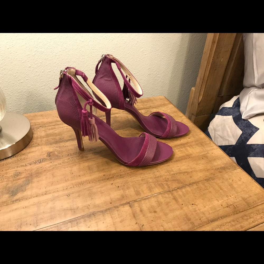 White House Black Market Shoes